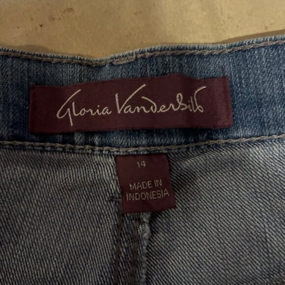 Gloria Vanderbilt Women’s Amanda Classic Jeans Size 14 Short - Picture 2 of 4